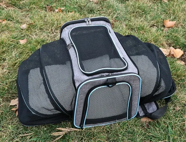 Pet Carrier Bag with Multiple Openings, Pes Traveling Bag for Cats and Small Dogs - Image 6